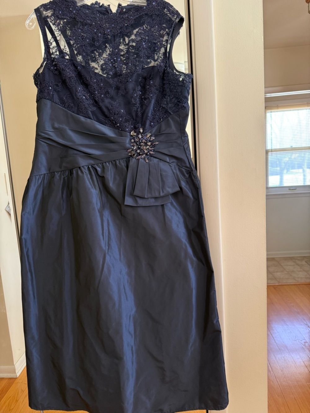 Teri Jon Navy Lace Bodice Midi Dress with Jeweled Waist